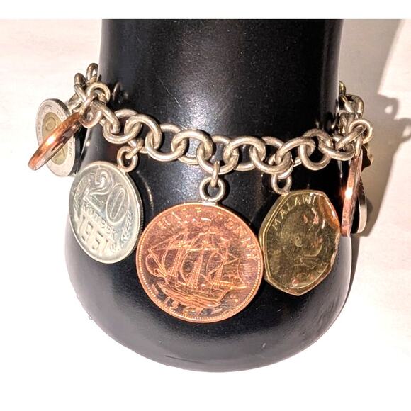 Vintage 925 Sterling Silver Italy International Coin Charm Bracelet 7.5 inches - Picture 2 of 9